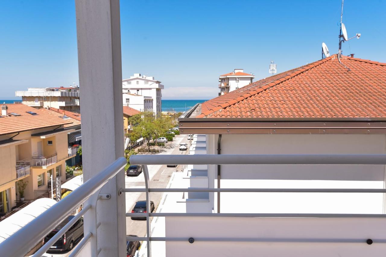 Hotel Diamante Cesenatico Exterior foto